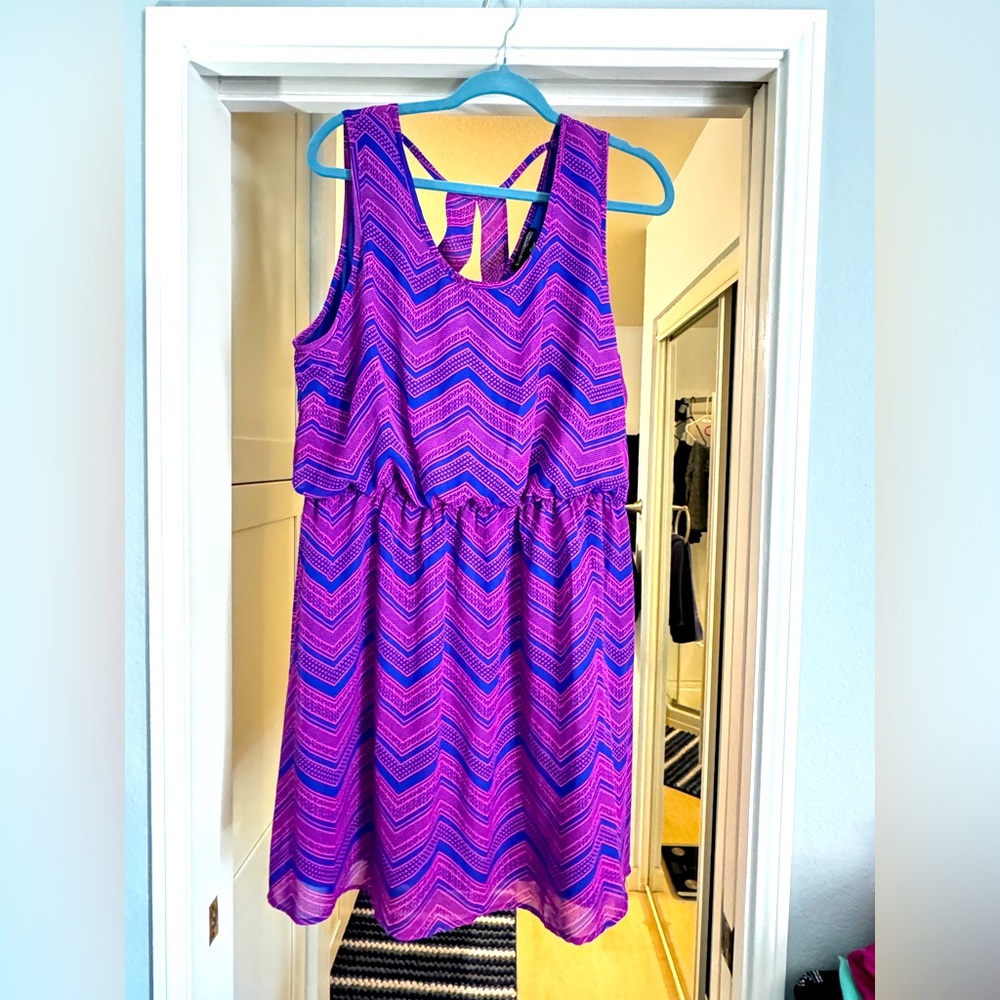 Chevron print sleeveless dress